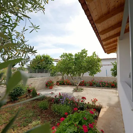 Apartment Brahimi Ksamil