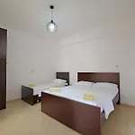 Brahimi Apartamento *